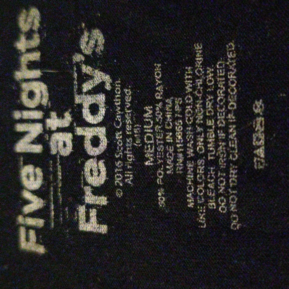 NWOT MD Hot Topic FNAF Five Nights At Freddy's "I Survived" Tee - Picture 2 of 3